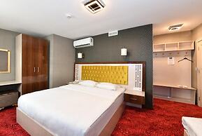 Sea Moon Hotel