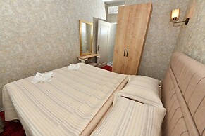 Sea Moon Hotel