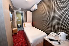 Sea Moon Hotel