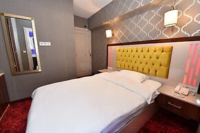 Sea Moon Hotel