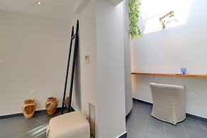 AthiNN Residence