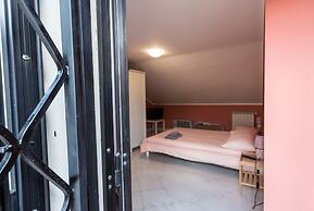 B&B 32