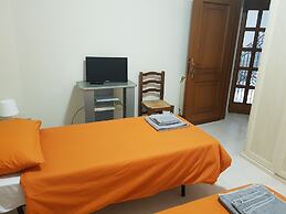 B&B 32