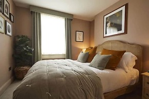 Broadstreet Townhouse