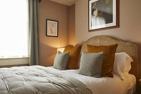 Broadstreet Townhouse