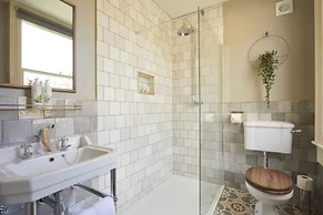 Broadstreet Townhouse