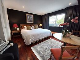 Ana Frank Boutique Hotel
