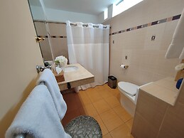 Ana Frank Boutique Hotel