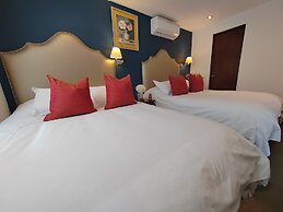 Ana Frank Boutique Hotel