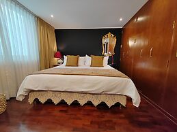 Ana Frank Boutique Hotel