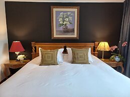 Ana Frank Boutique Hotel