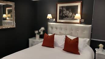 Ana Frank Boutique Hotel