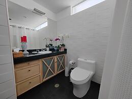 Ana Frank Boutique Hotel