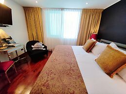 Ana Frank Boutique Hotel