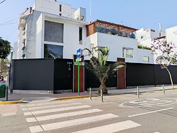 Ana Frank Boutique Hotel