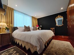 Ana Frank Boutique Hotel