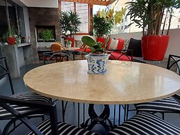Ana Frank Boutique Hotel