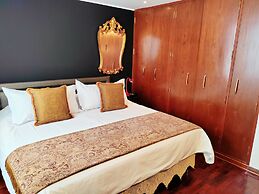 Ana Frank Boutique Hotel