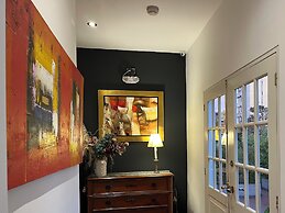 Ana Frank Boutique Hotel