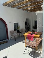 1812 Caves 'n Mansion