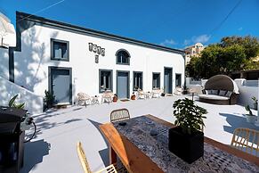 1812 Caves 'n Mansion