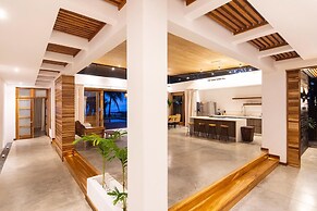 Villa Akoya
