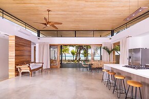 Villa Akoya