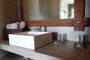 Veue Beach Cabins