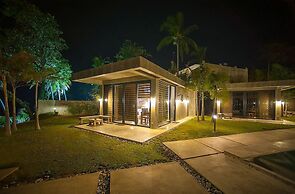 Veue Beach Cabins