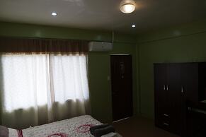 Yoo C Apartment
