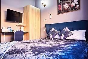 iMotel AU