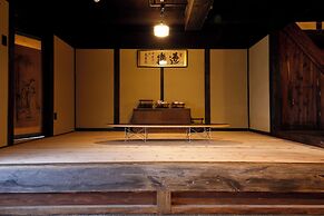 Yamasaki Ryokan Q Nakamonzenya