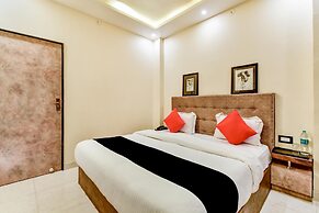 Hotel Frontier Royal