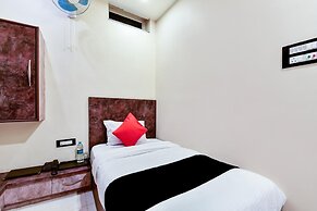 Hotel Frontier Royal