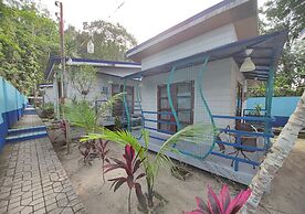 Ferellee Beachfront Inn