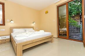 Jovan Apartments