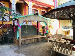 Manalo's Lodge