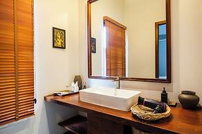Golden Vishnu Villa