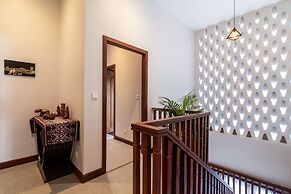 Golden Vishnu Villa