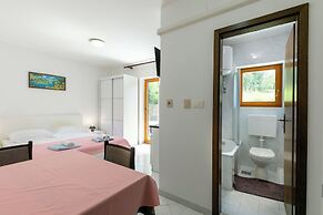 Apartments Josip