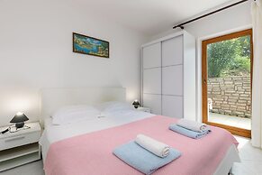 Apartments Josip
