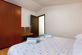 Apartments Josip
