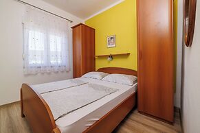 Apartments Darko by the sea