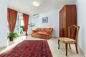 House Suzana
