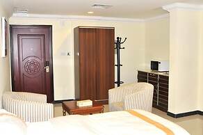 Dream Inn Hotel and Suites