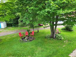 Crabbe Mountain Inn