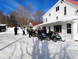 Crabbe Mountain Inn