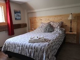 Crabbe Mountain Inn