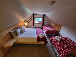 Crabbe Mountain Inn