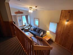 Crabbe Mountain Inn